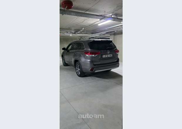 Toyota Highlander 2017 — լուսանկար 4