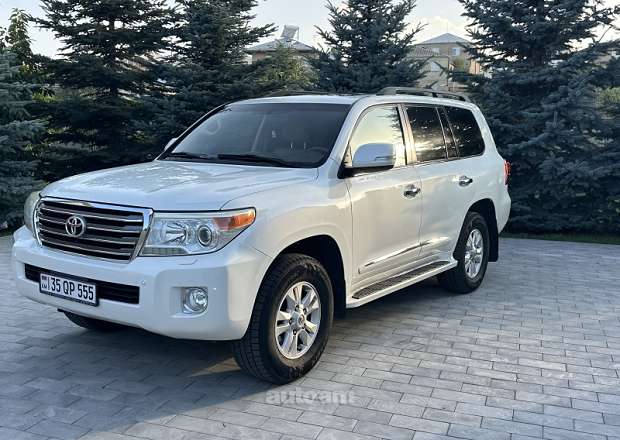 Toyota Land Cruiser 200 2013 — լուսանկար 3