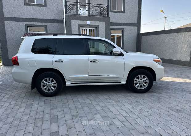 Toyota Land Cruiser 200 2013 — լուսանկար 7