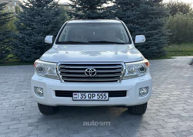 Toyota Land Cruiser 200 2013 — լուսանկար 1