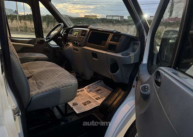Ford Transit 2012 — լուսանկար 12