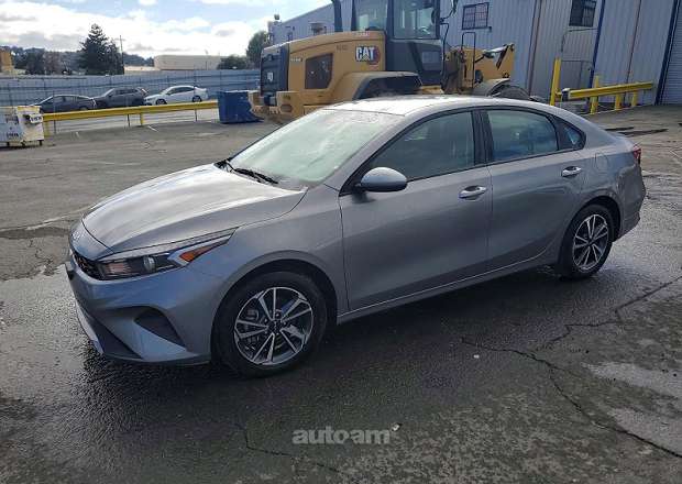 Kia Forte 2022 — լուսանկար 1