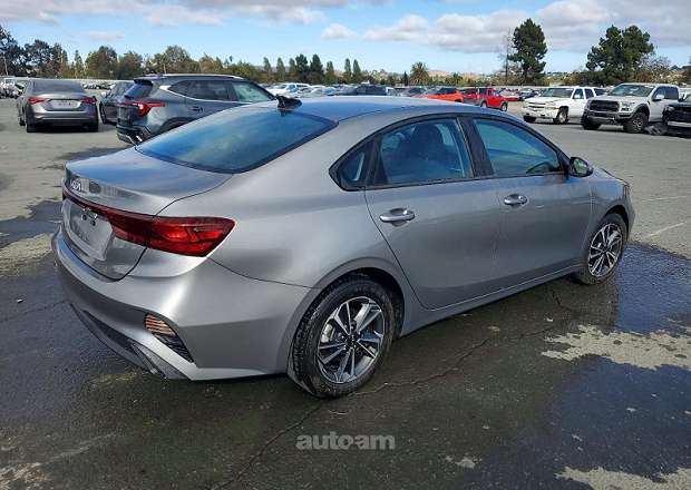 Kia Forte 2022 — լուսանկար 3