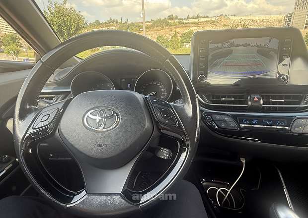 Toyota C-HR 2019 — photo 7