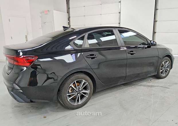 Kia Forte 2023 — լուսանկար 3
