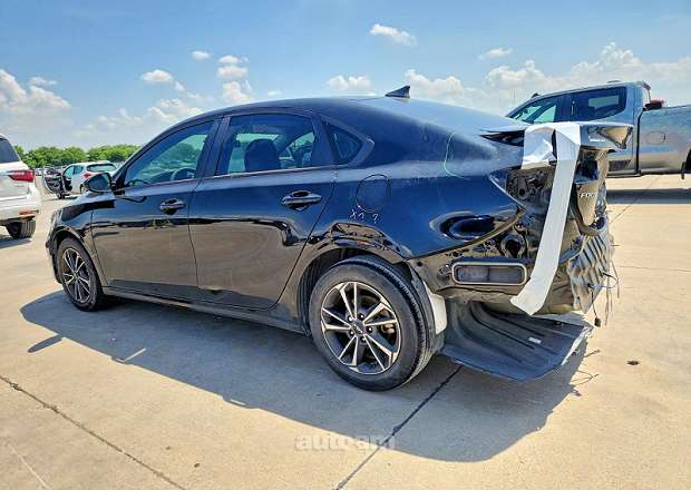 Kia Forte 2023 — photo 2