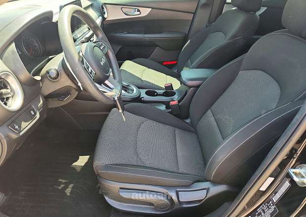 Kia Forte 2023 — photo 7