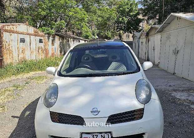 Nissan March 2002 — фото 1