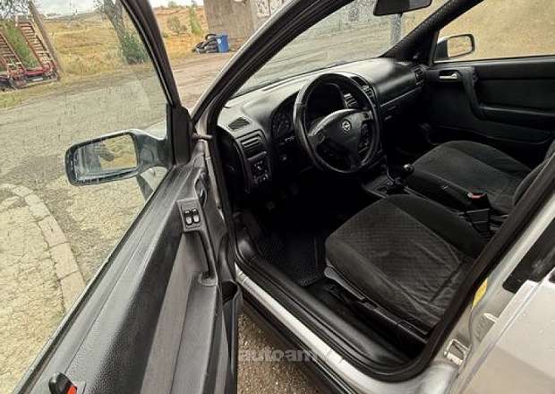 Opel Astra 2002 — լուսանկար 7