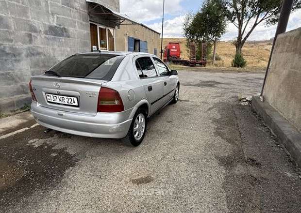 Opel Astra 2002 — լուսանկար 5