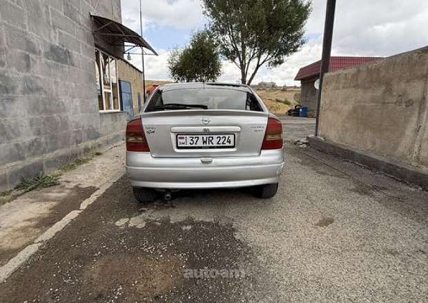 Opel Astra 2002 — լուսանկար 2