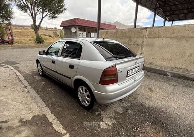 Opel Astra 2002 — լուսանկար 6
