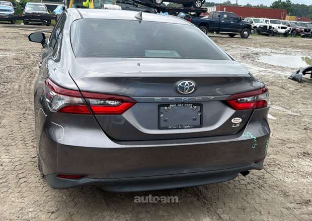 Toyota Camry 2021 — լուսանկար 5