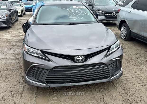 Toyota Camry 2021 — լուսանկար 9