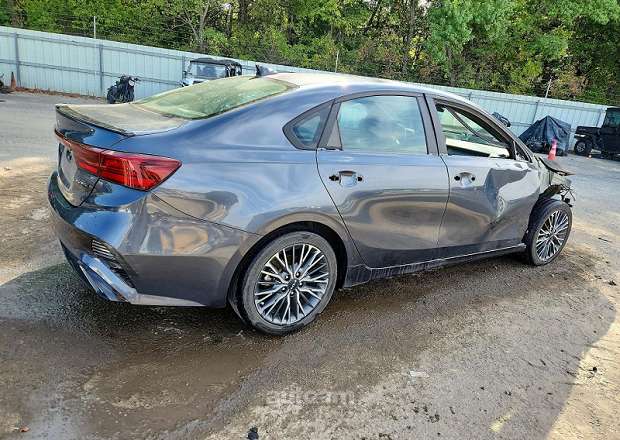 Kia Forte 2023 — photo 3