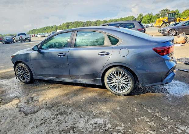 Kia Forte 2023 — photo 2