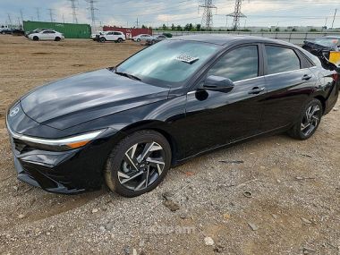 Hyundai Elantra  2024 