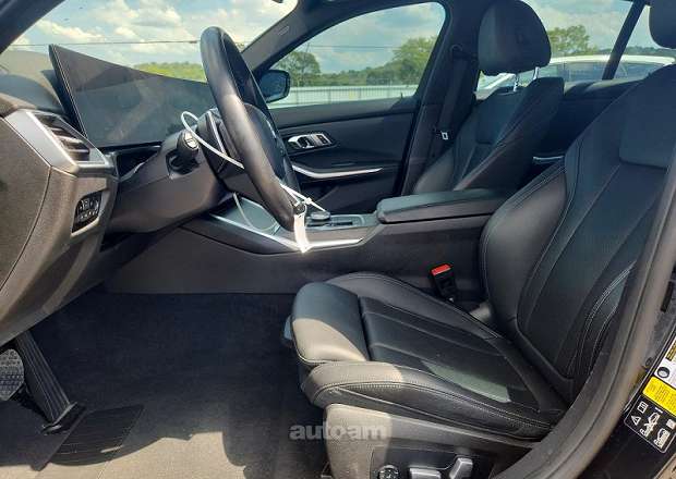 BMW 330