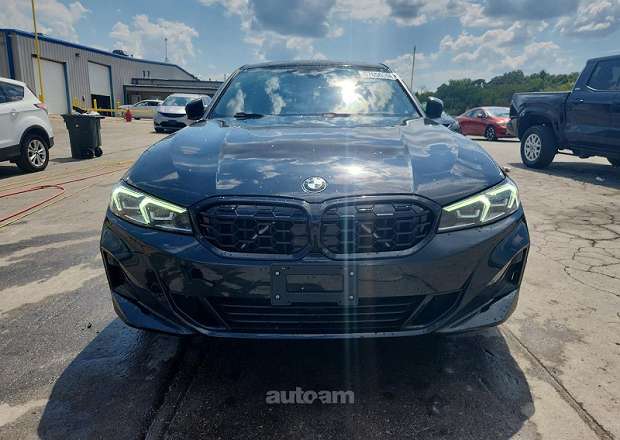 BMW 330