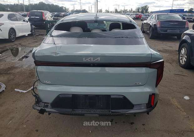 Kia K4