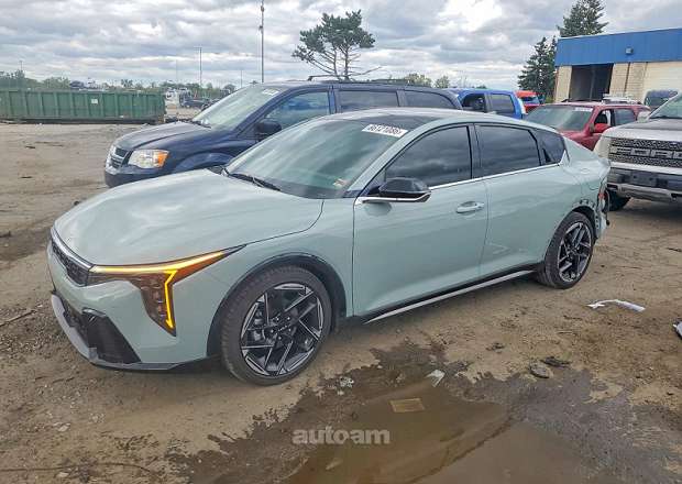Kia K4