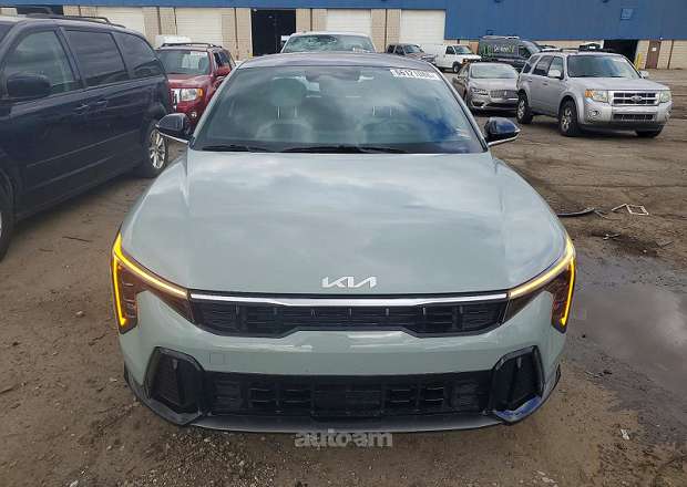 Kia K4