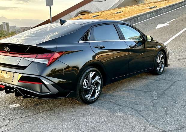 Hyundai Elantra 2024 — լուսանկար 4