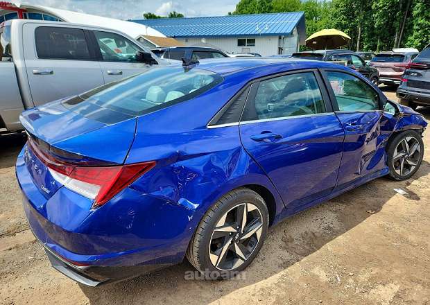 Hyundai Elantra 2021 — լուսանկար 3