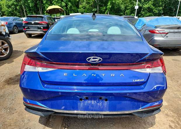 Hyundai Elantra 2021 — լուսանկար 6