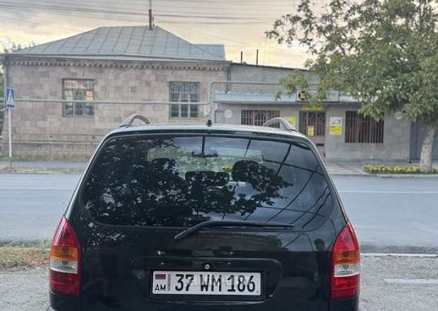 Opel Zafira 2002 — լուսանկար 2