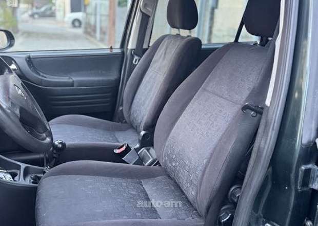 Opel Zafira 2002 — լուսանկար 6
