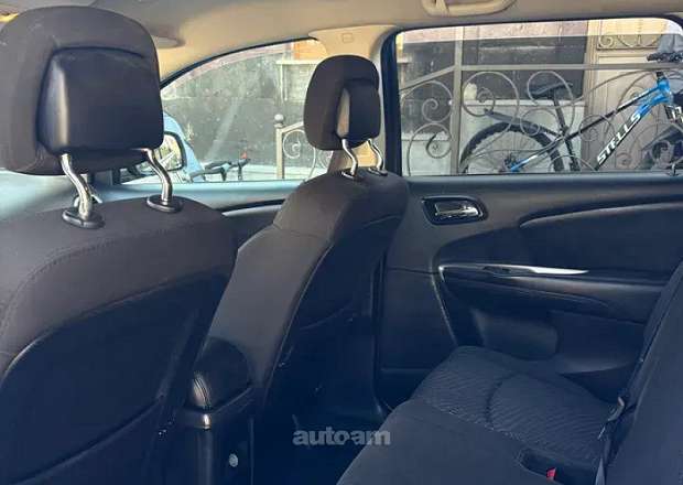 Dodge Journey 2020 — լուսանկար 5