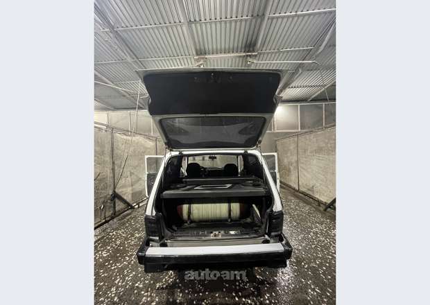 VAZ (Lada) 2121 NIVA (4x4) 2002 — լուսանկար 1