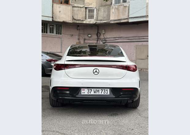 Mercedes-Benz EQE
