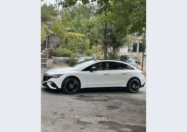 Mercedes-Benz EQE