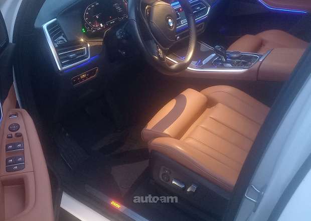 BMW X5 2021 — լուսանկար 7