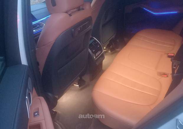 BMW X5 2021 — լուսանկար 9