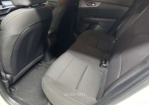 Kia Forte 2020 — фото 10