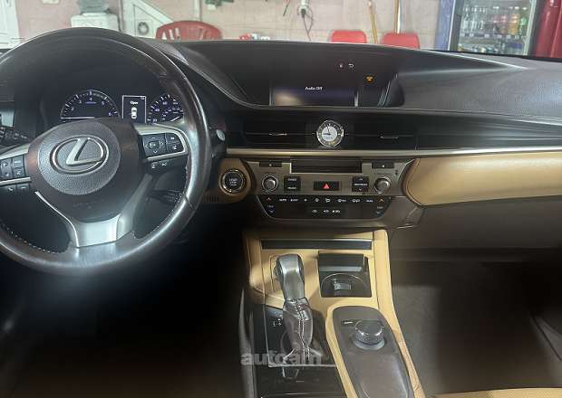 Lexus ES 350 2018 — լուսանկար 4