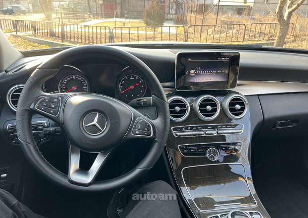 Mercedes-Benz C 300 2018 — լուսանկար 4