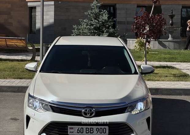 Toyota Camry 2016 — фото 2