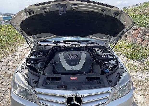 Mercedes-Benz C 300 2010 — photo 5