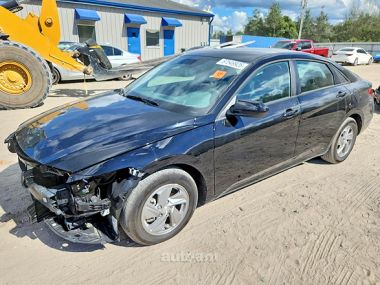 Hyundai Elantra  2026 