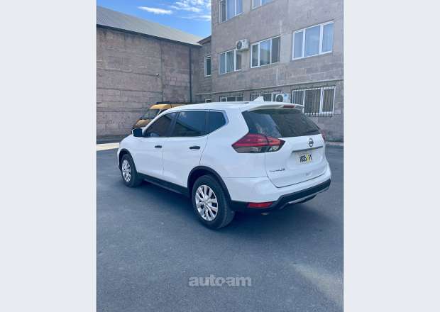 Nissan Rogue 2020 — photo 3