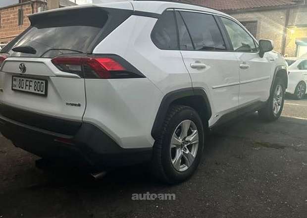 Toyota Rav 4 2020 — լուսանկար 4