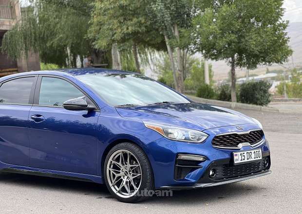 Kia Forte 2020 — լուսանկար 12