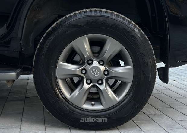 Toyota Land Cruiser Prado 2011 — լուսանկար 14