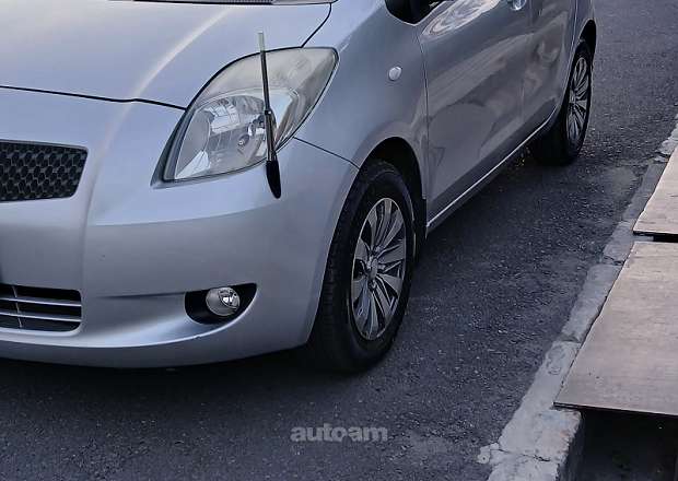 Toyota Vitz 2006 — լուսանկար 3