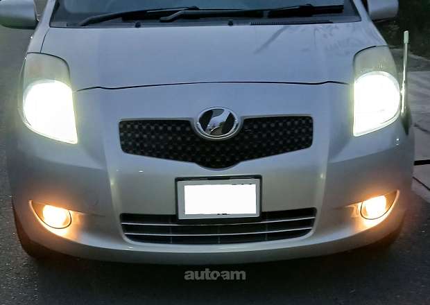 Toyota Vitz 2006 — լուսանկար 2