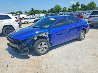 Hyundai Elantra  2025 